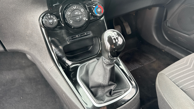 Ford Fiesta 1.25 82 Zetec 3dr Petrol Hatchback